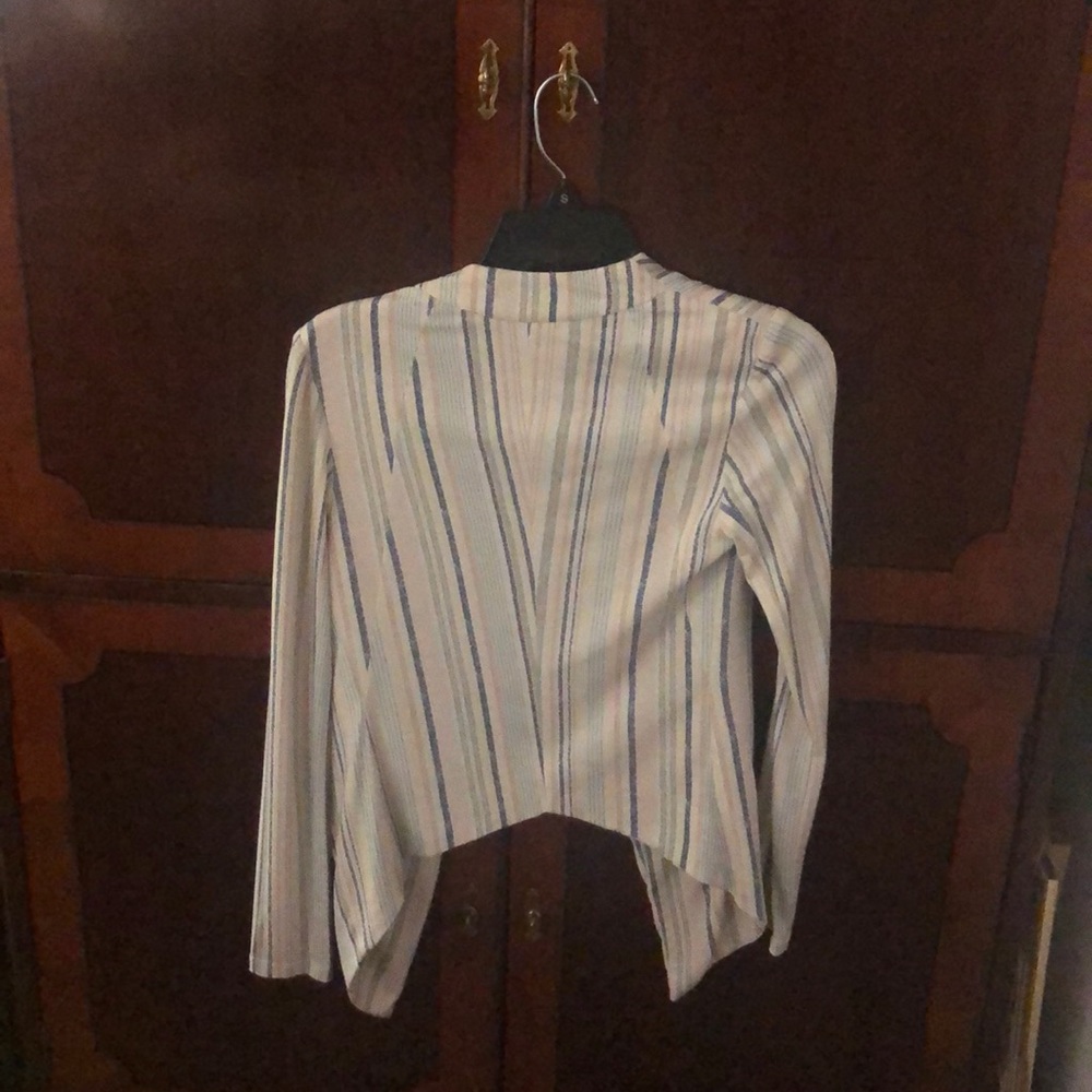 BCBGeneration striped blazer. - Picture 3 of 4